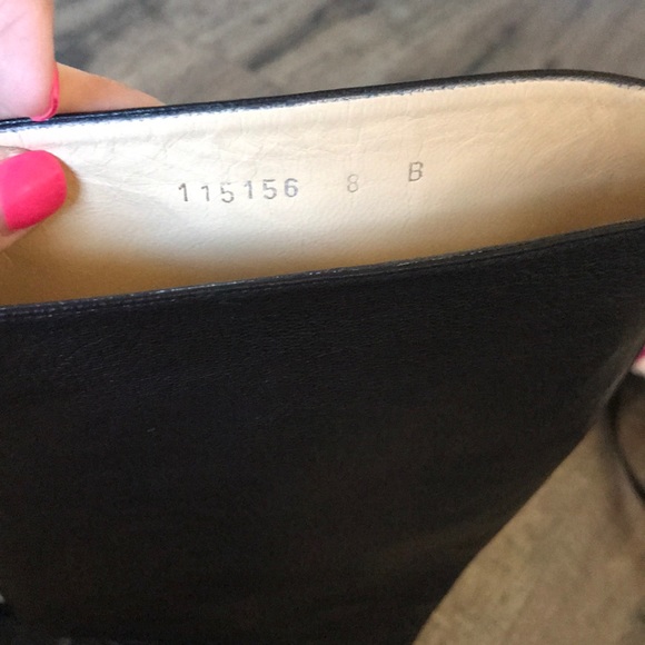 Gucci heeled boots.  Like NEW! - Picture 3 of 5